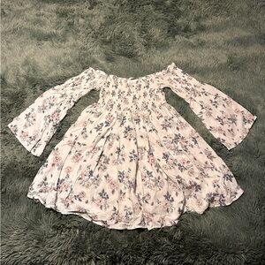 Off the shoulder Torrid tunic EUC